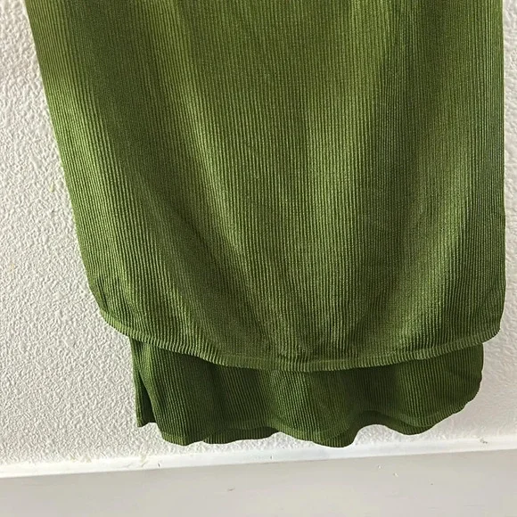 Atlein Collective Green Knit Midi Dress, RTR - Picture 9 of 11